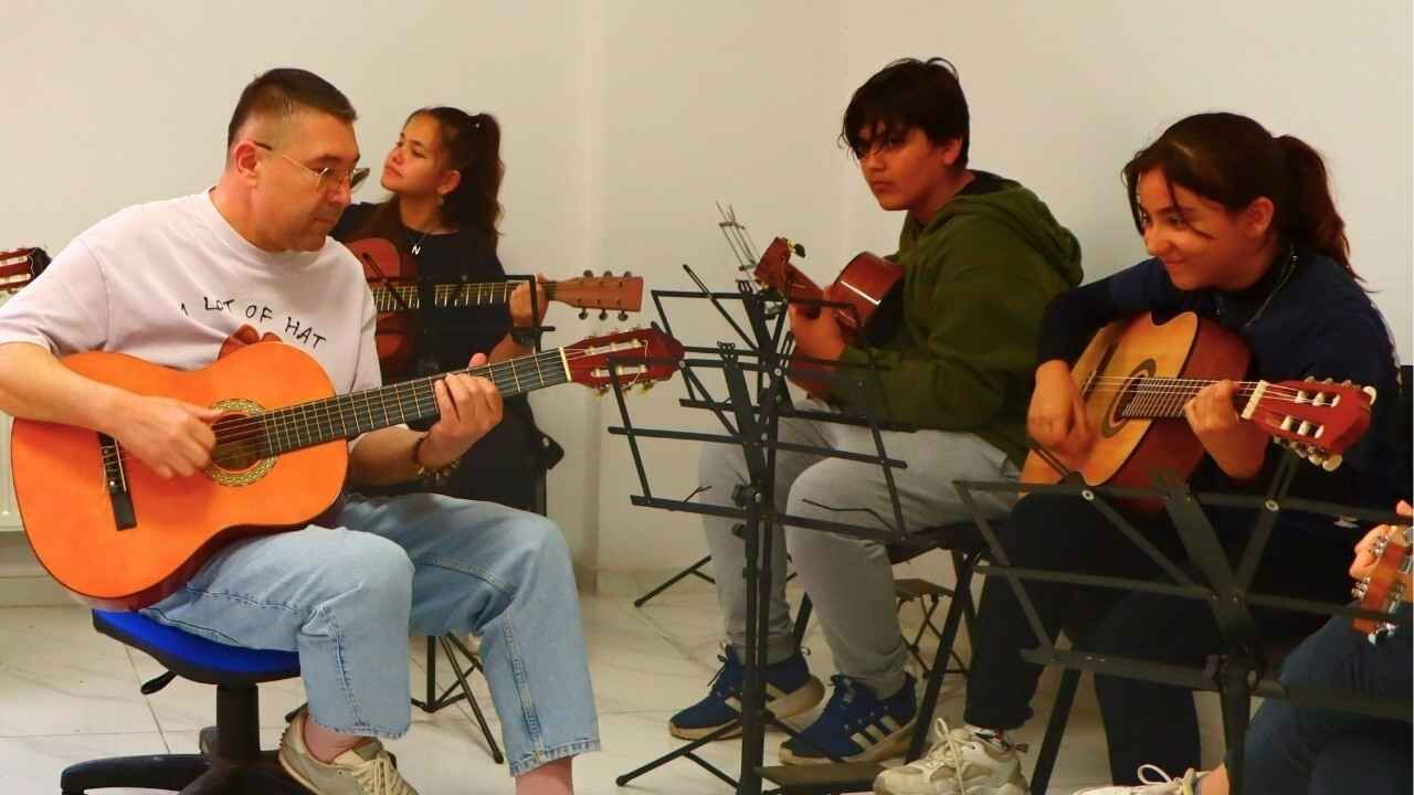 Kozan’da Yaz Kurslarına Yoğun Ilgi Yaklaşık 2 Bin Öğrenci Katıldı