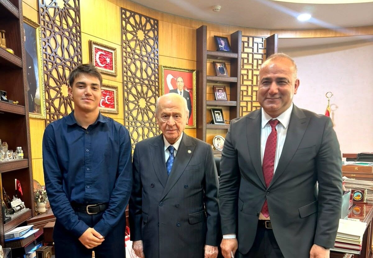 Mhp Adana İl Başkanı Hakan Yıldırım'dan Genel Başkan Devlet Bahçeli'ye Ziyaret (1)