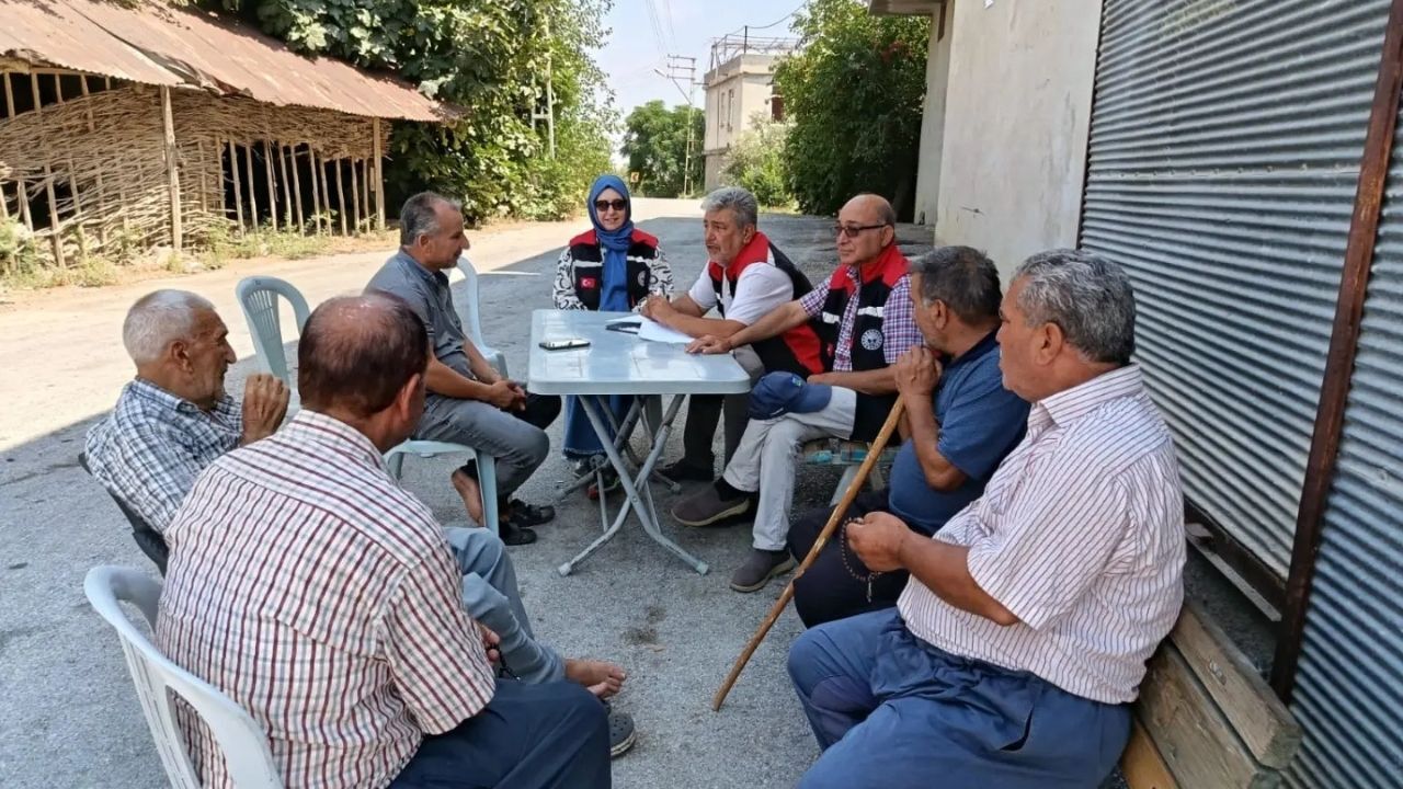 Sarıçam'da Tarım Arazileri Hastalık Ve Zararlılara Karşı Denetleniyor