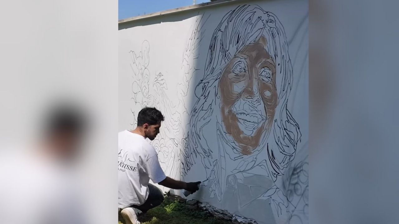 Seyhan Belediyesi'nden Oya Tekin'e Özgürlük Grafitisi (2)