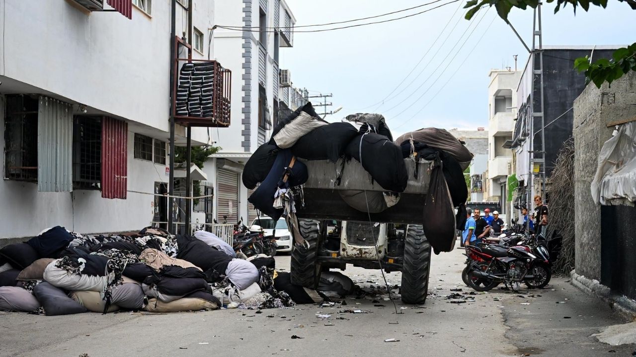 Seyhan’da Temizlik Seferberliği Ekipler Sahada