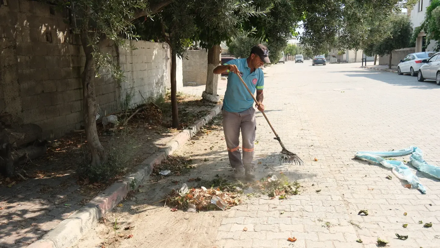 Temiz Ceyhan Için Aralıksız Mesai Ekipler Sahada Çalışmalarını Sürdürüyor (1)