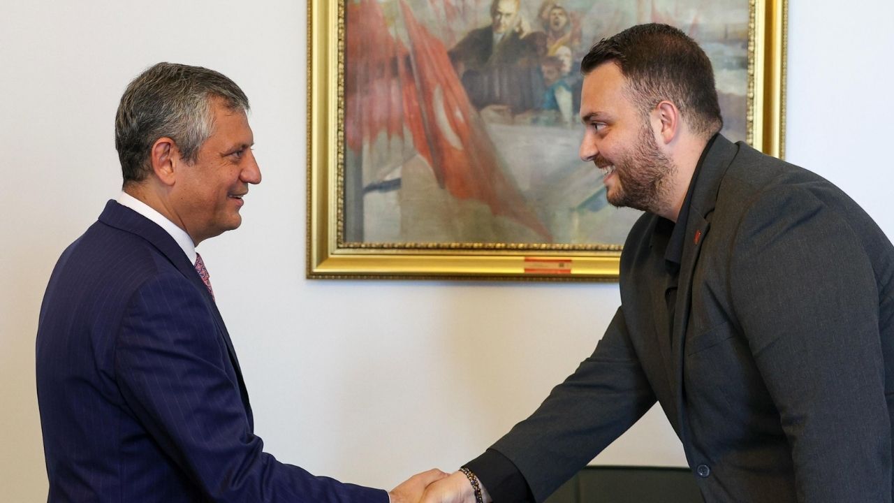 Yeni Parti'de Seyhan İlçe Başkanlığına Mehmet Şahin Gümüş Atandı (2)