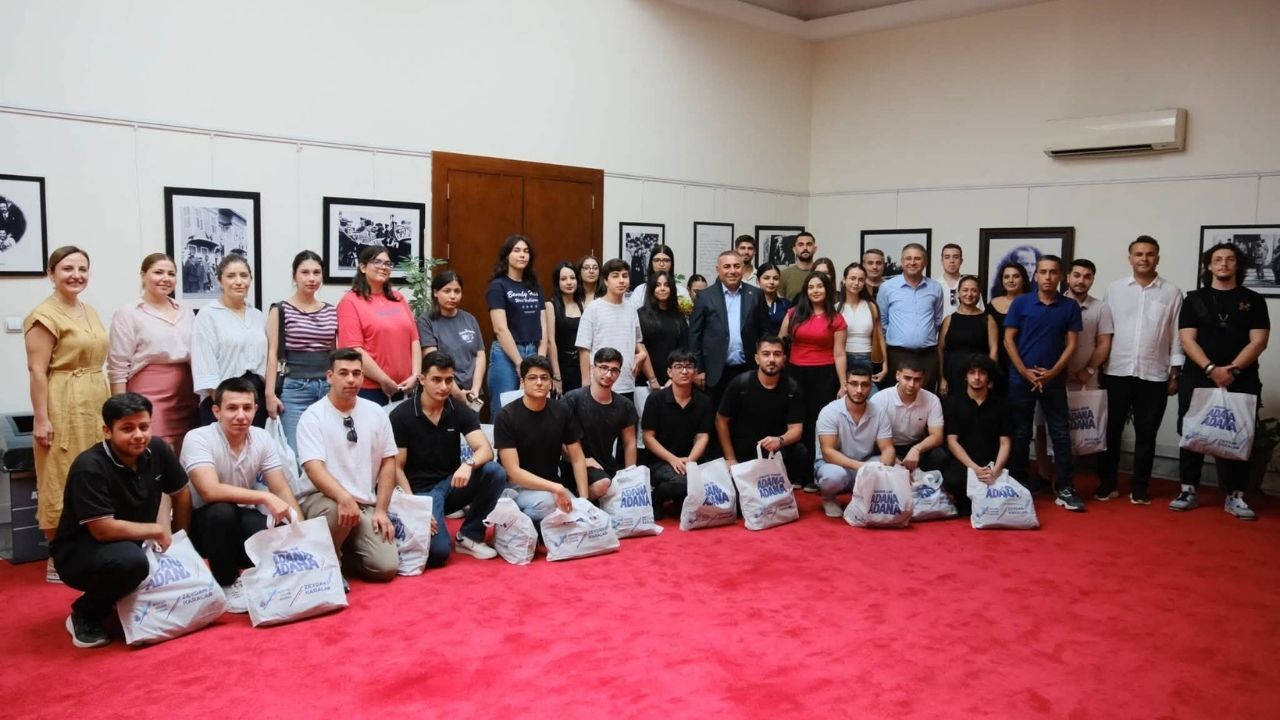 Yks Ve Lgs Şampiyon Gençleri Belediyede Ağırlandı (1)