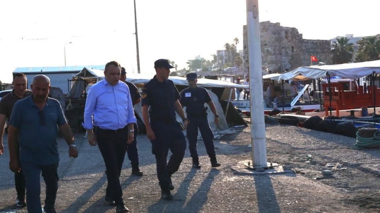 Yumurtalık Kaymakamı Papaker Liman Sahasını Inceledi (2)