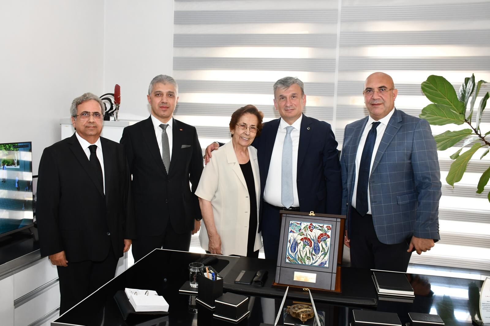 70 Yıllık Eğitim Çınarına Bakanlıktan Onur Ödülü Süheyla Tokyay’a Zirveye Yakışan Vefa (1)