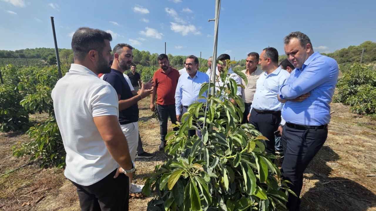 Abdullah Doğru’dan Yumurtalık Çıkarması Sanayiden Tarıma Yoğun Mesai (1)