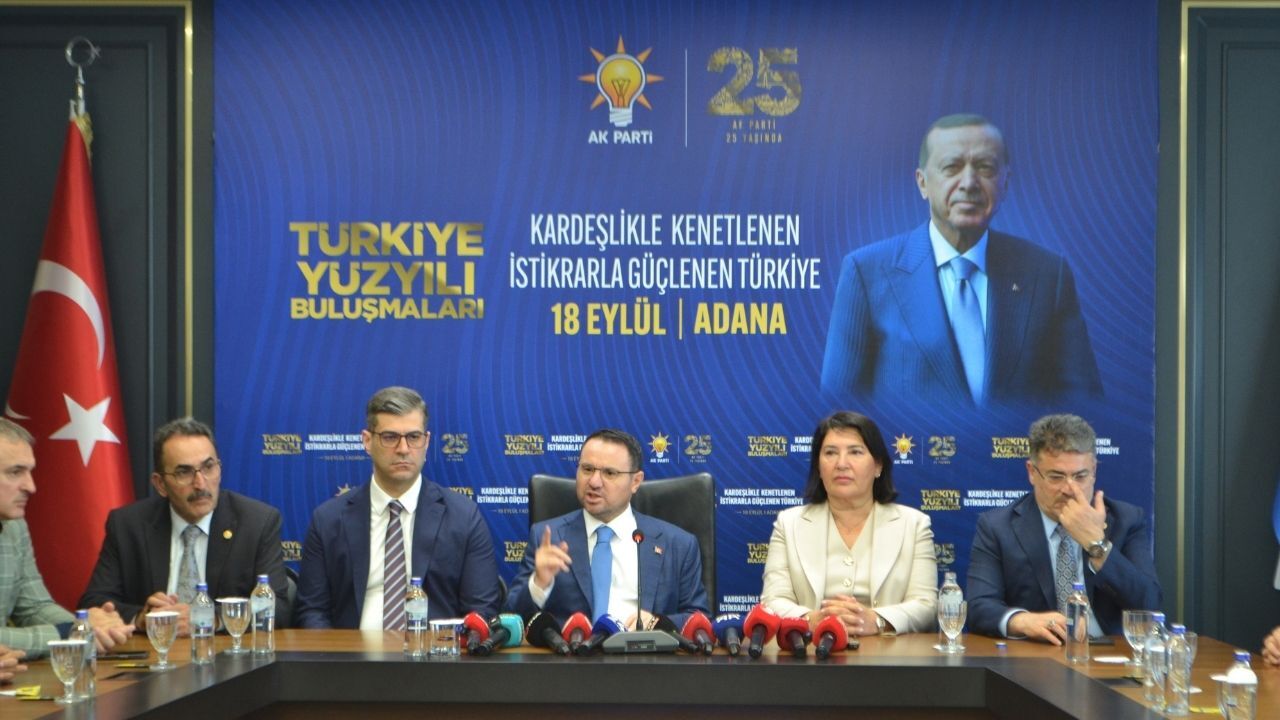 Adalet Bakanı Akın Gürlek Adana'da 'Türkiye Yüzyılı' buluşmasına katıldı