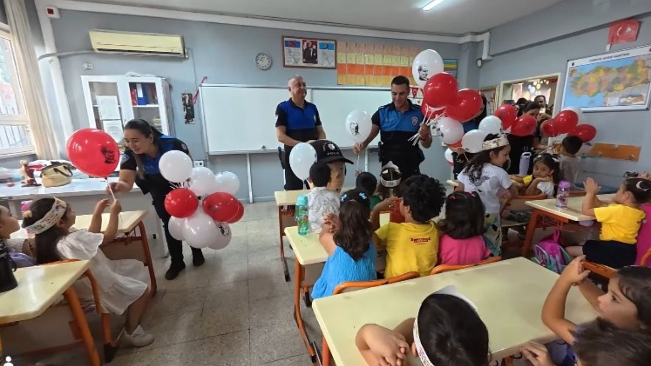 Adana Emniyet Müdürlüğü’nden Minik Öğrencilere Ilk Gün Ziyareti (3)-1
