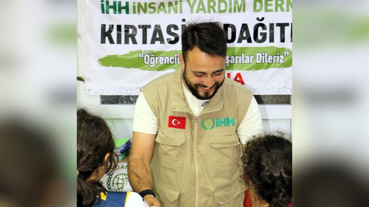 Adana İhh’dan 1.200 Öğrenciye Eğitim Desteği