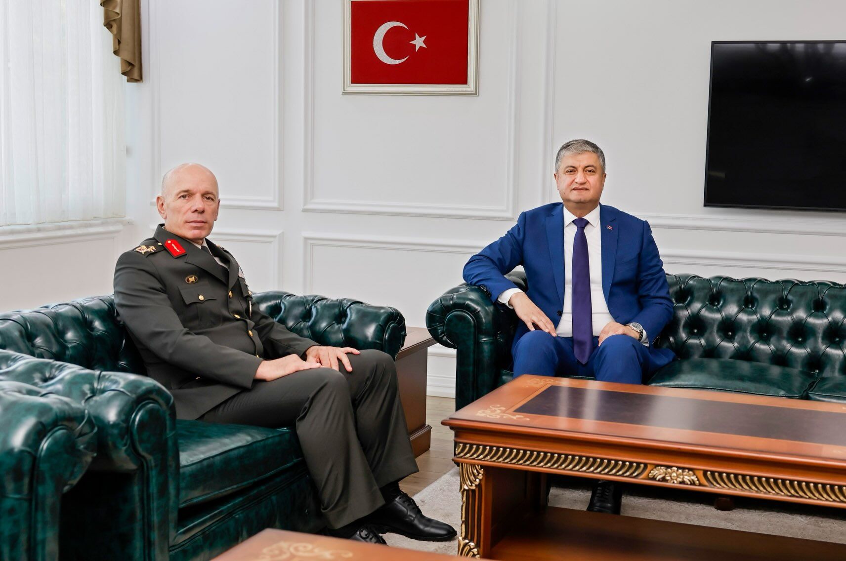 Adana Valisi Mustafa Yavuz’dan 6’ncı Kolordu ve Garnizon Komutanlığına ziyaret