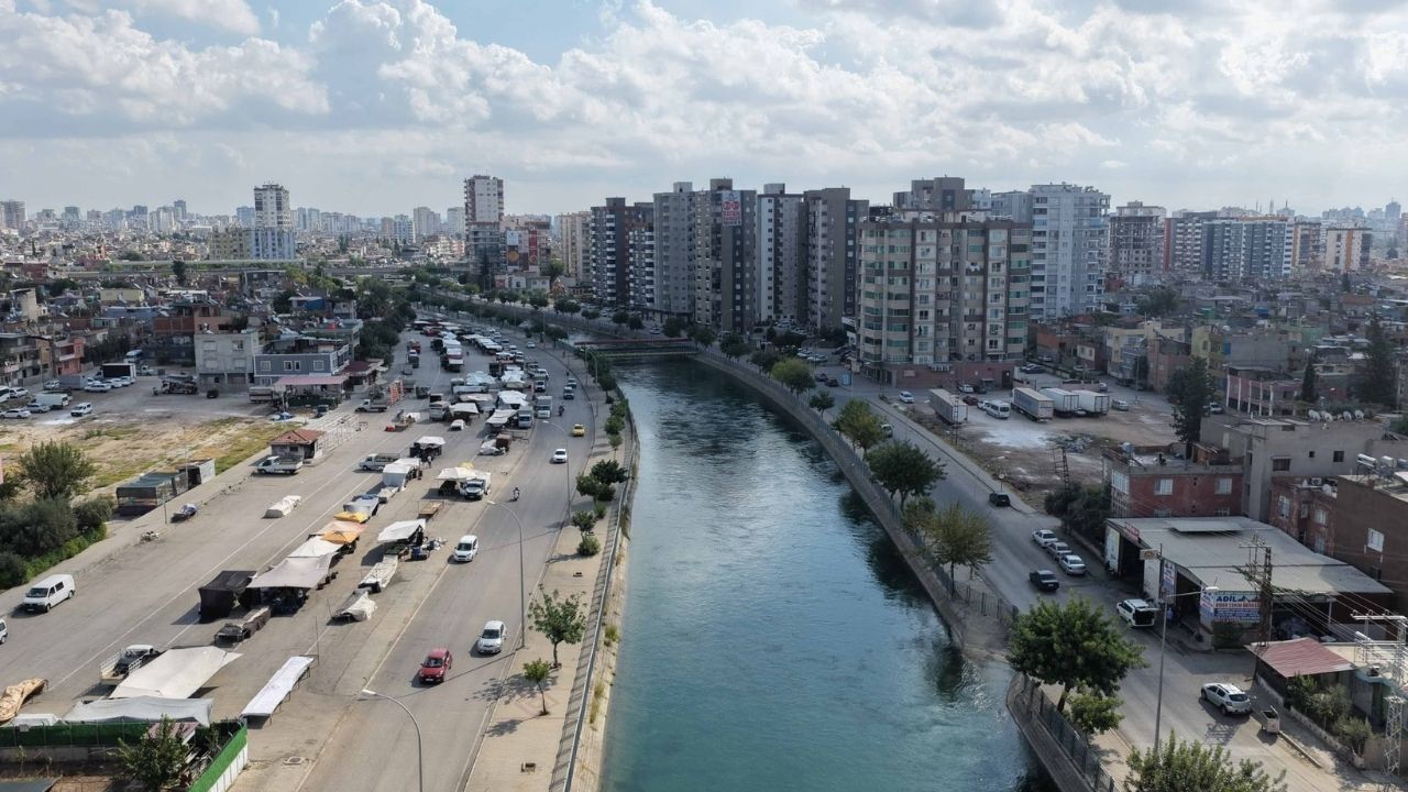 Adana'da Cadde Ve Sokaklar Yeniden Temizlendi (2)