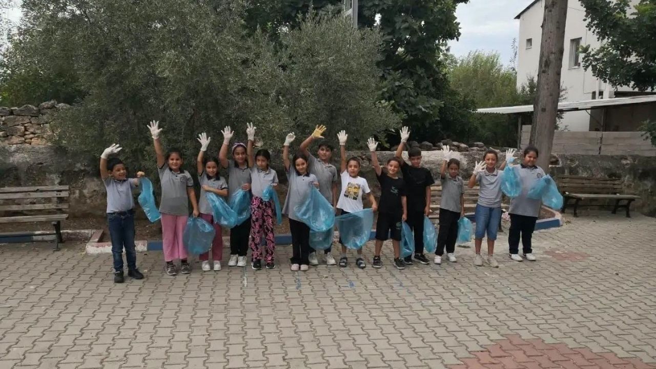 Adana’da Çocuklar Çevre Için Sahada (1)