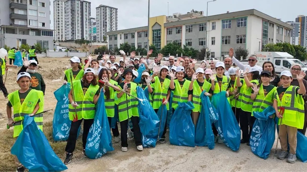 Adana’da Çocuklar Çevre Için Sahada