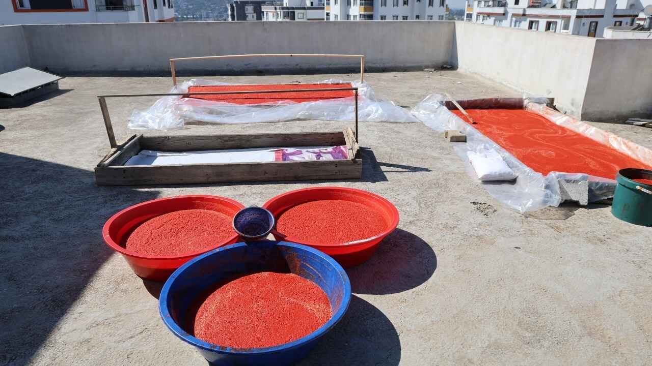 Adana’da Damlar Kırmızıya Büründü Salça Mesaisi Başladı (1)