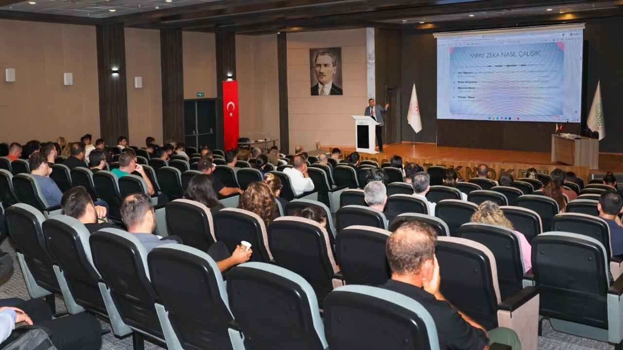Adana’da Kamu Kurumlarında Yapay Zeka Dönemi Eğitimler Başladı (2)