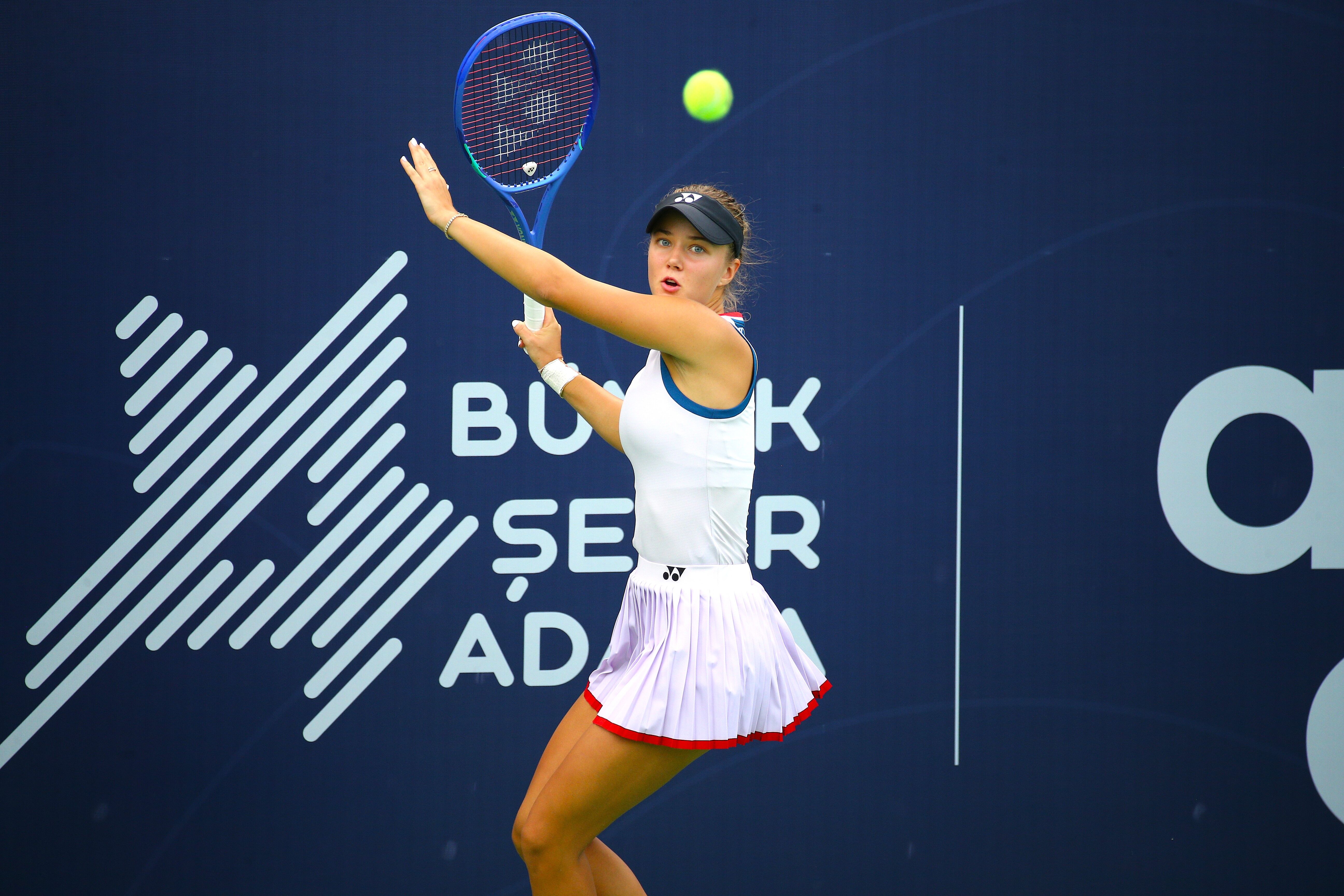 Adana'da tenis heyecanı başladı: WTA 125 ana tablo heyecanı kortlara taşındı