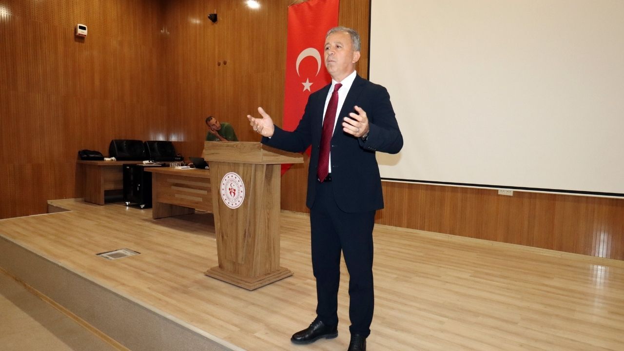 Adana’da Yurt Personeline Yönelik Gelişim Eğitimi Başladı