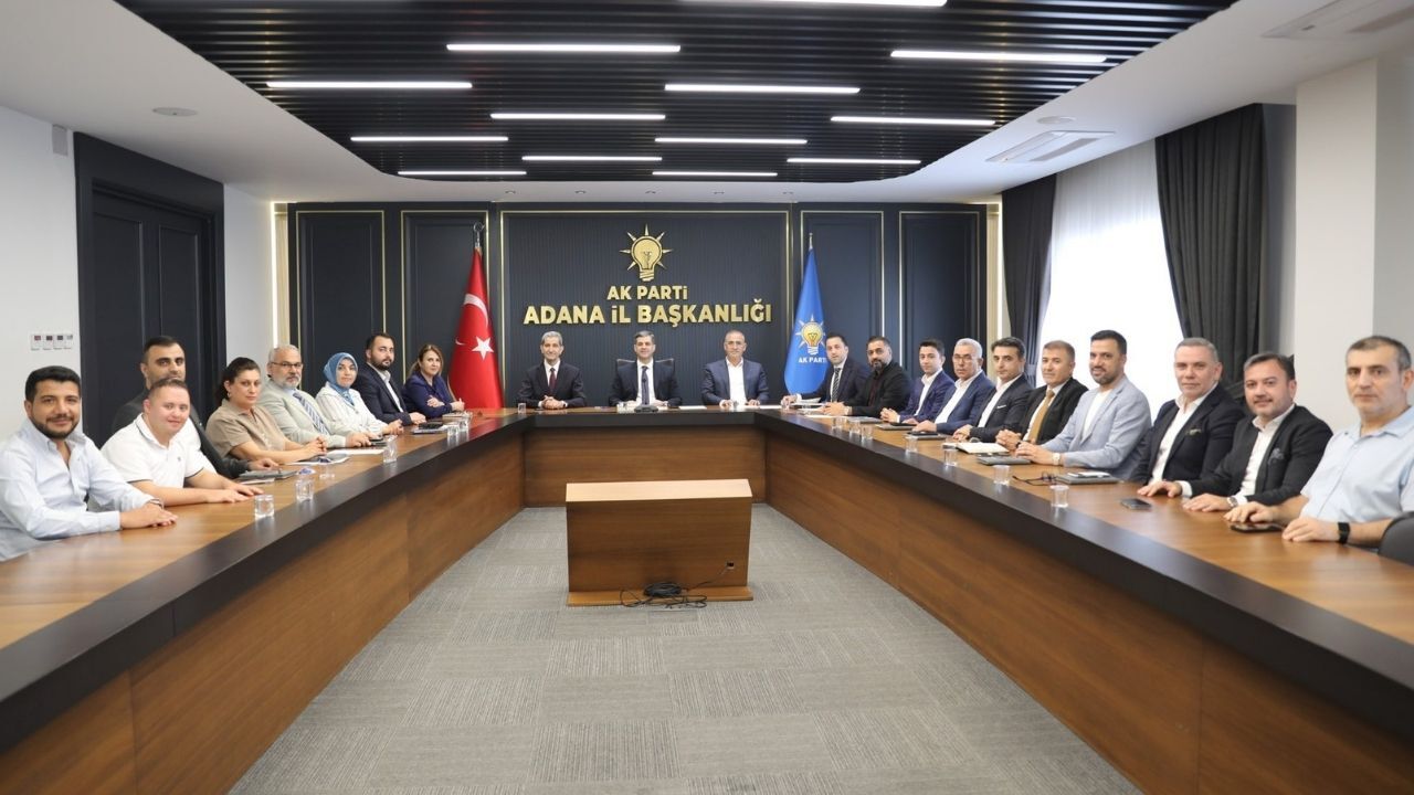 Ak Parti Adana’da Haftalık Yönetim Toplantısı (1)