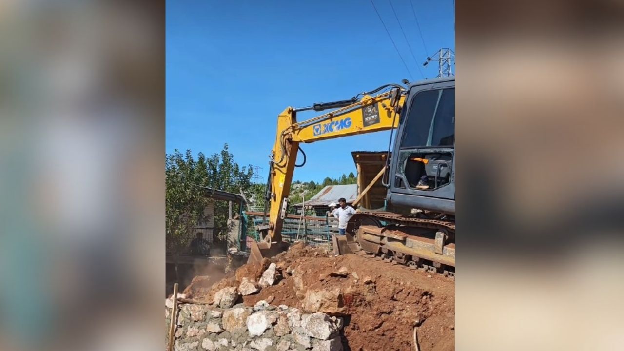 Aladağ’da Akpınar Mahallesi’nin Yolları Yenileniyor (1)