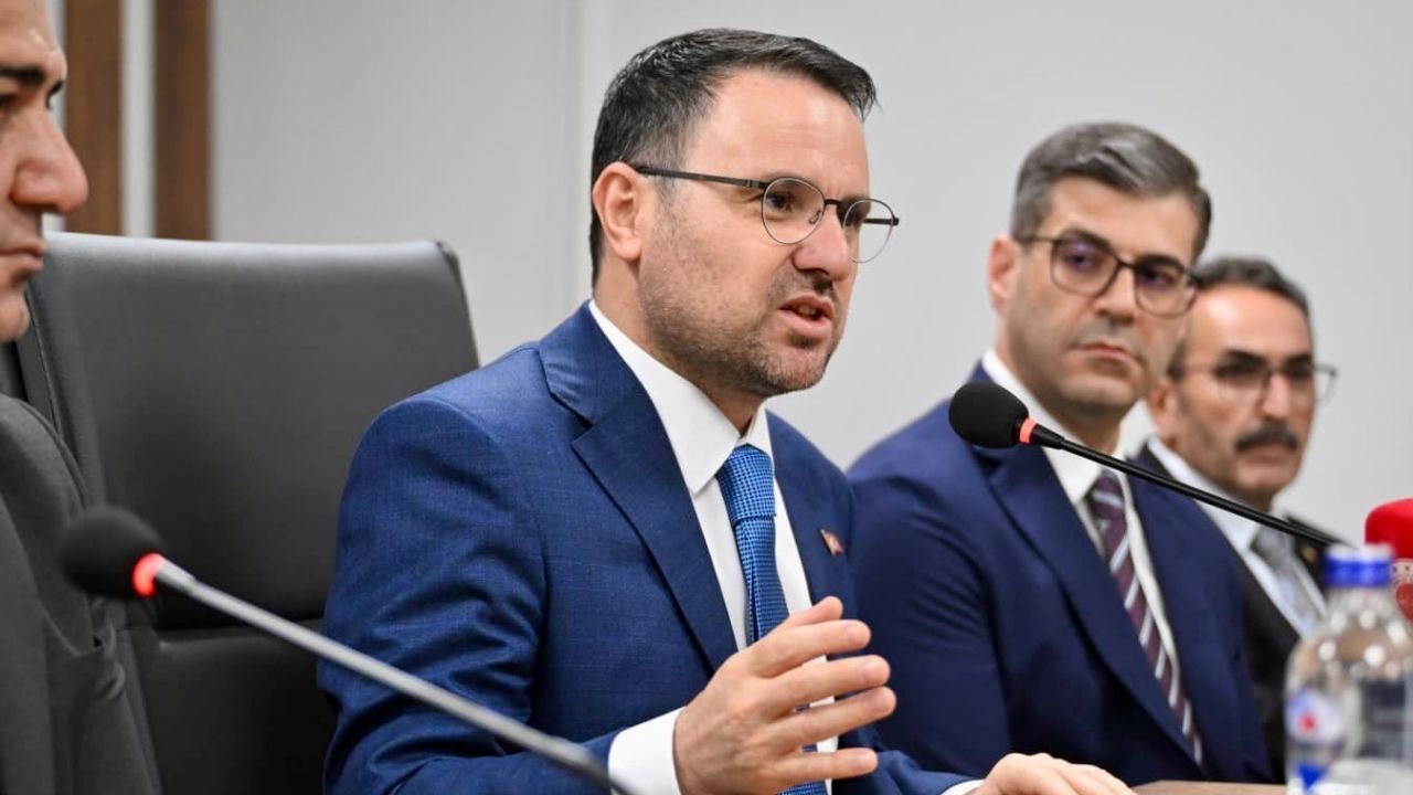 Bakanı Gürlek, Mhp Adana İl Başkanlığı’nı Ziyaret Etti