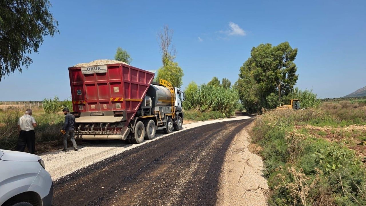 Başkan Altıok, Yol Çalışmalarını Yerinde Inceledi