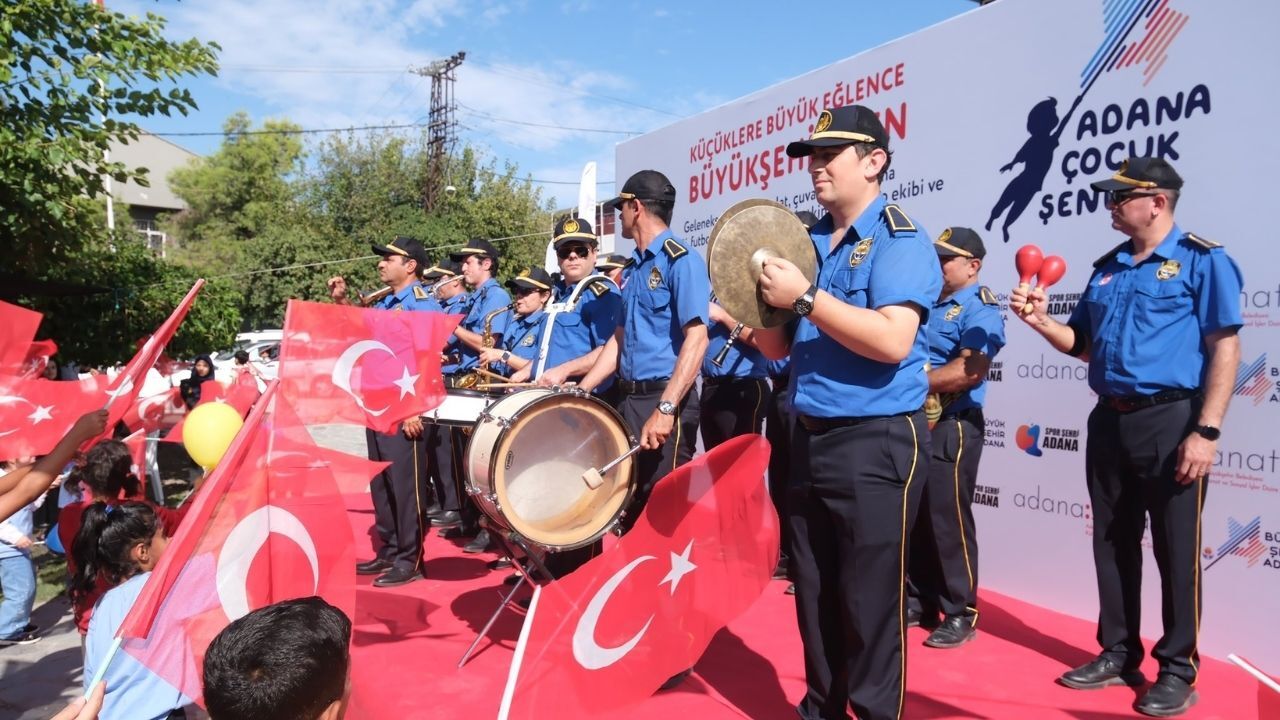 Büyükşehir çocukların neşesini Cumhuriyet Mahallesi’ne taşıdı