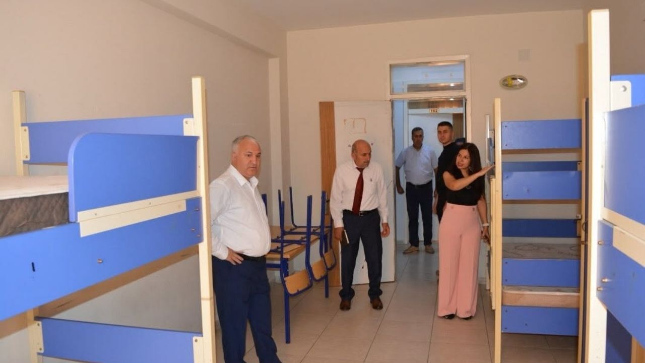 Ceyhan Kaymakamı Kurtyemez, Öğrenci Yurtlarını Inceledi (1)