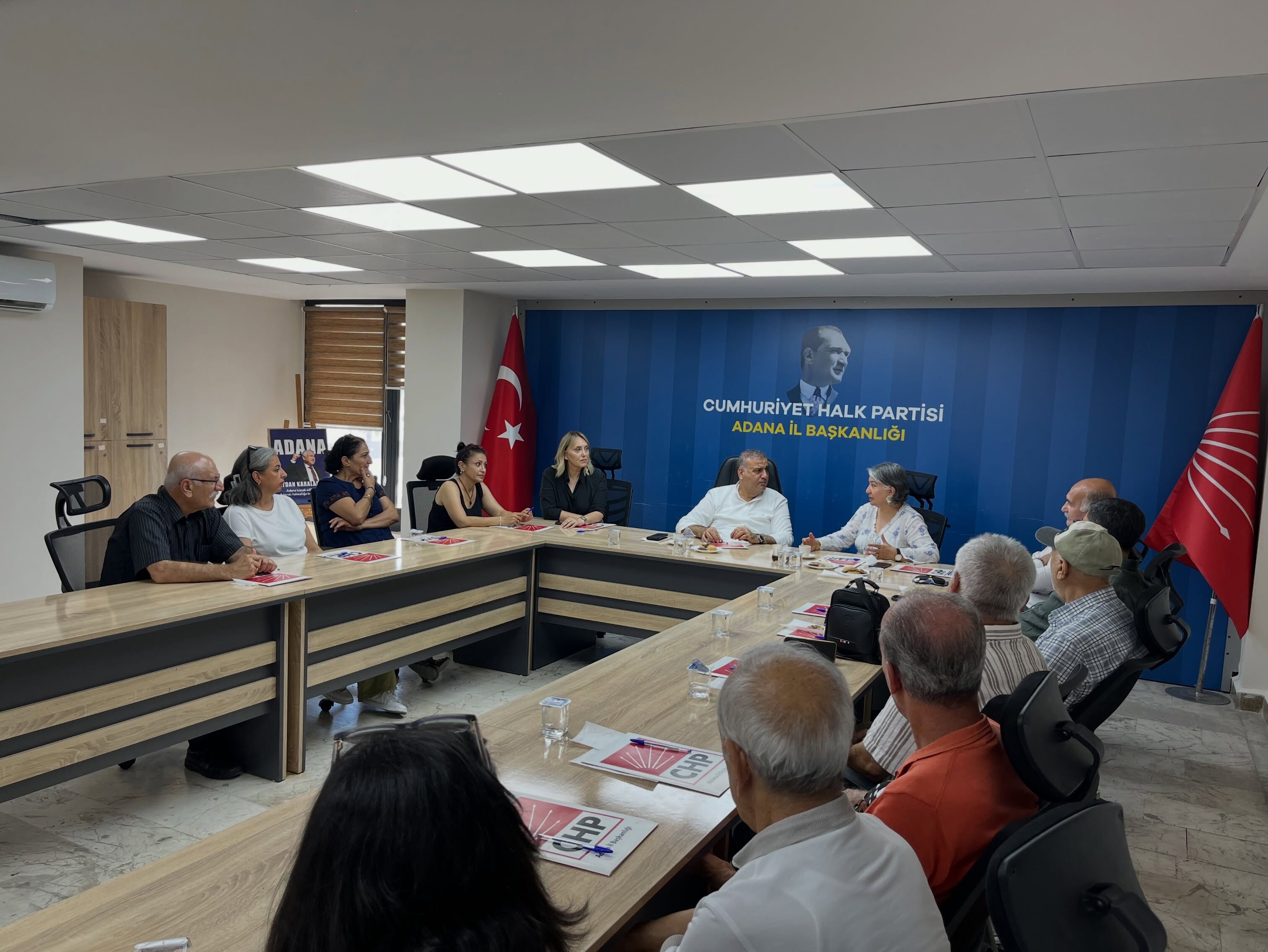 Chp Adana İl Başkanı Orhan Bayram Cem Vakfı Heyetini Ağırladı (1)