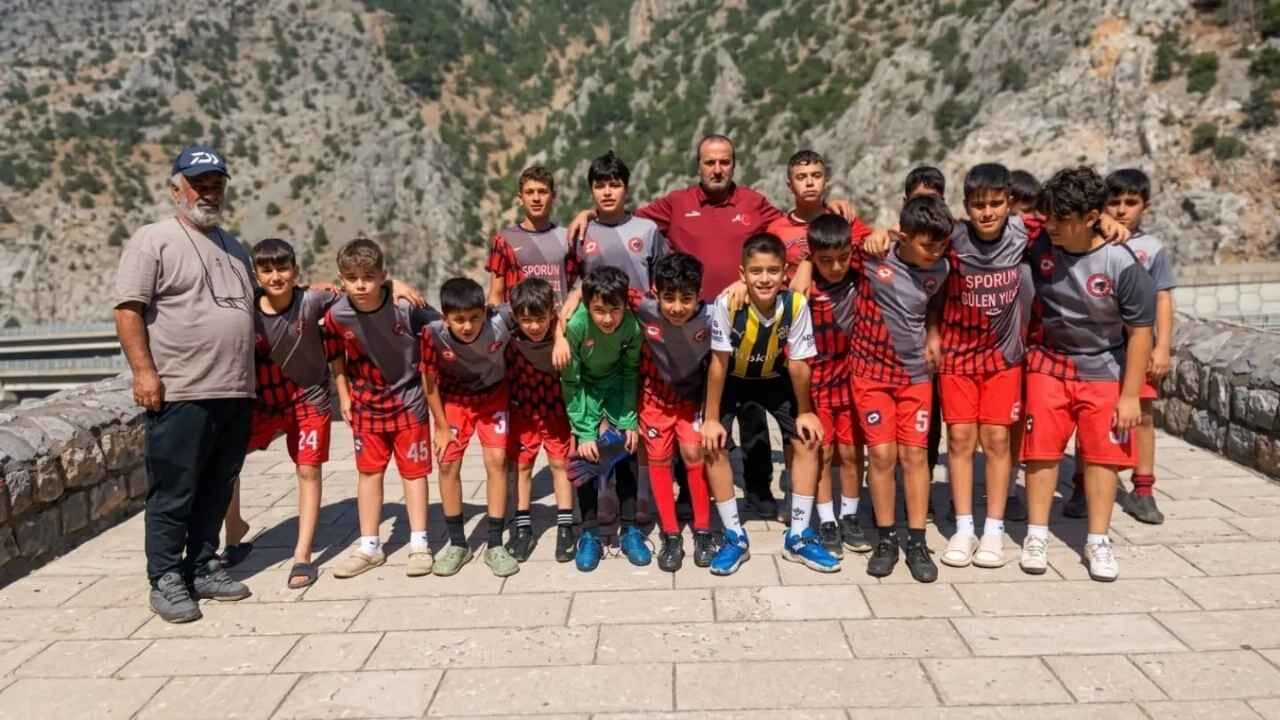 Çukurovaspor’dan Pozantı Belediyespor’a teşekkür
