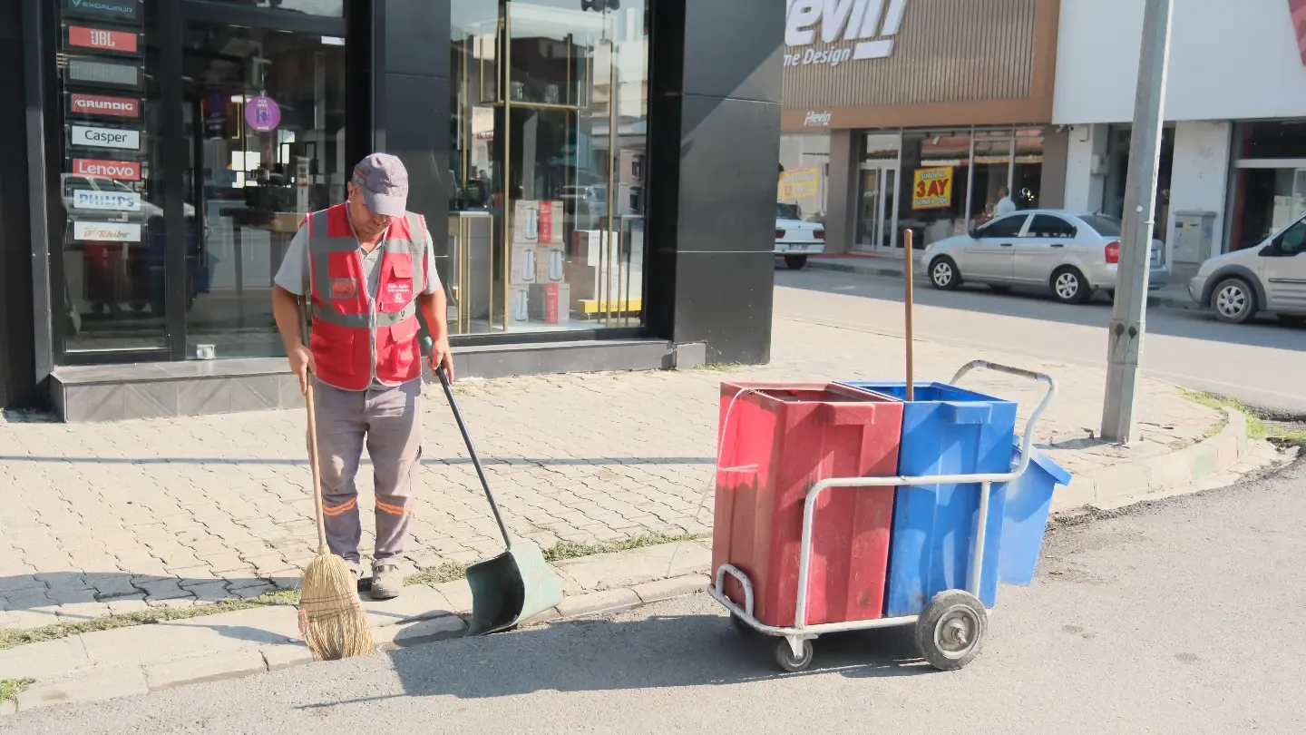 Daha Temiz Bir Ceyhan Için Seferberlik Ekipler Sahada (2)