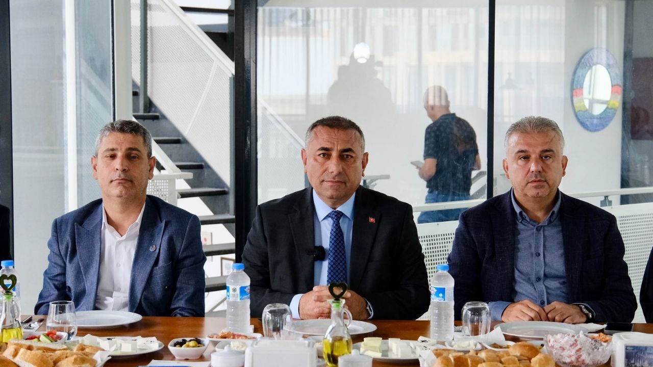 Güngör Geçer Pozantı Muhtarlarıyla Buluştu