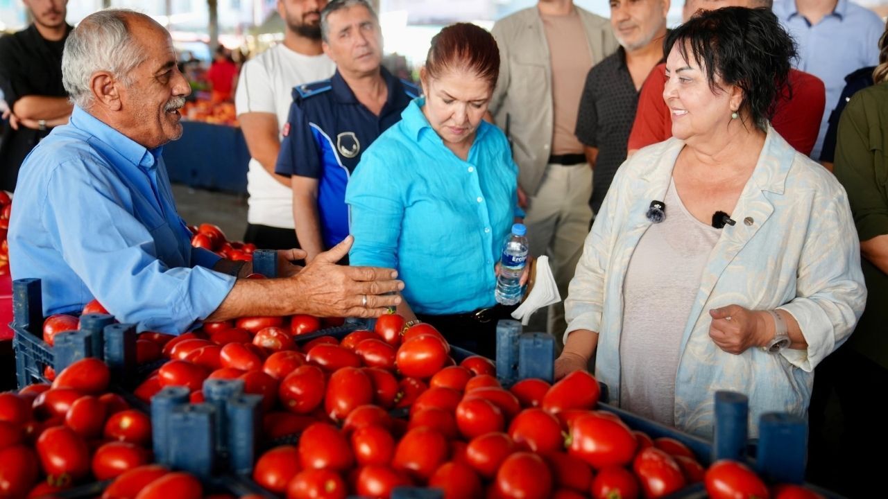 Hasibe Akkan’dan Pazar Esnafına Ziyaret (4)