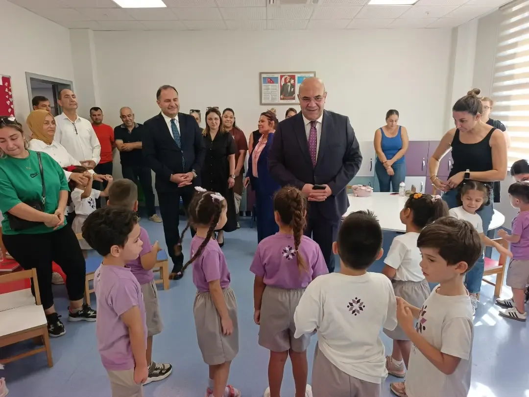 İl Müdürü Mehmet Nurettin Aras Ve İlçe Müdürü Murat Çelik’ten Miniklere Ziyaret (2)