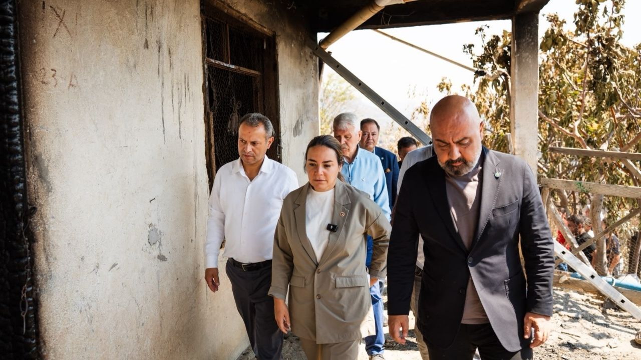 İyi̇ Partili Ayyüce Türkeş Taş Adana’da Sahaya Indi (3)
