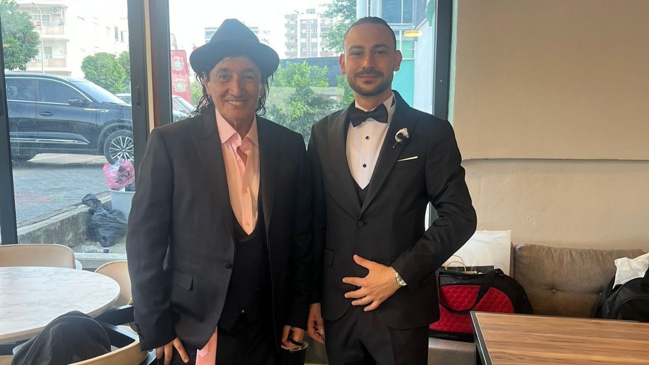 Jasmin Joker’den Ahmet Gerçek’e Başarı Ödülü