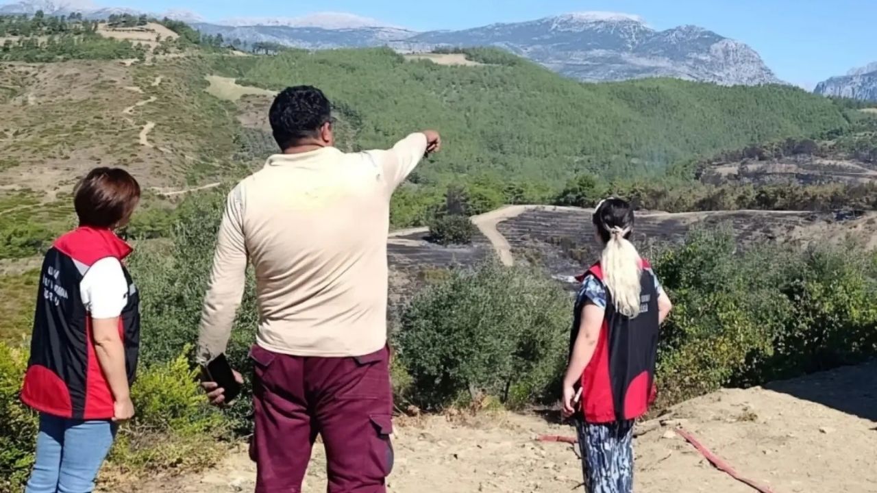 Karaisalı’da Yangın Mağdurları Için Ekipler Sahada (3)