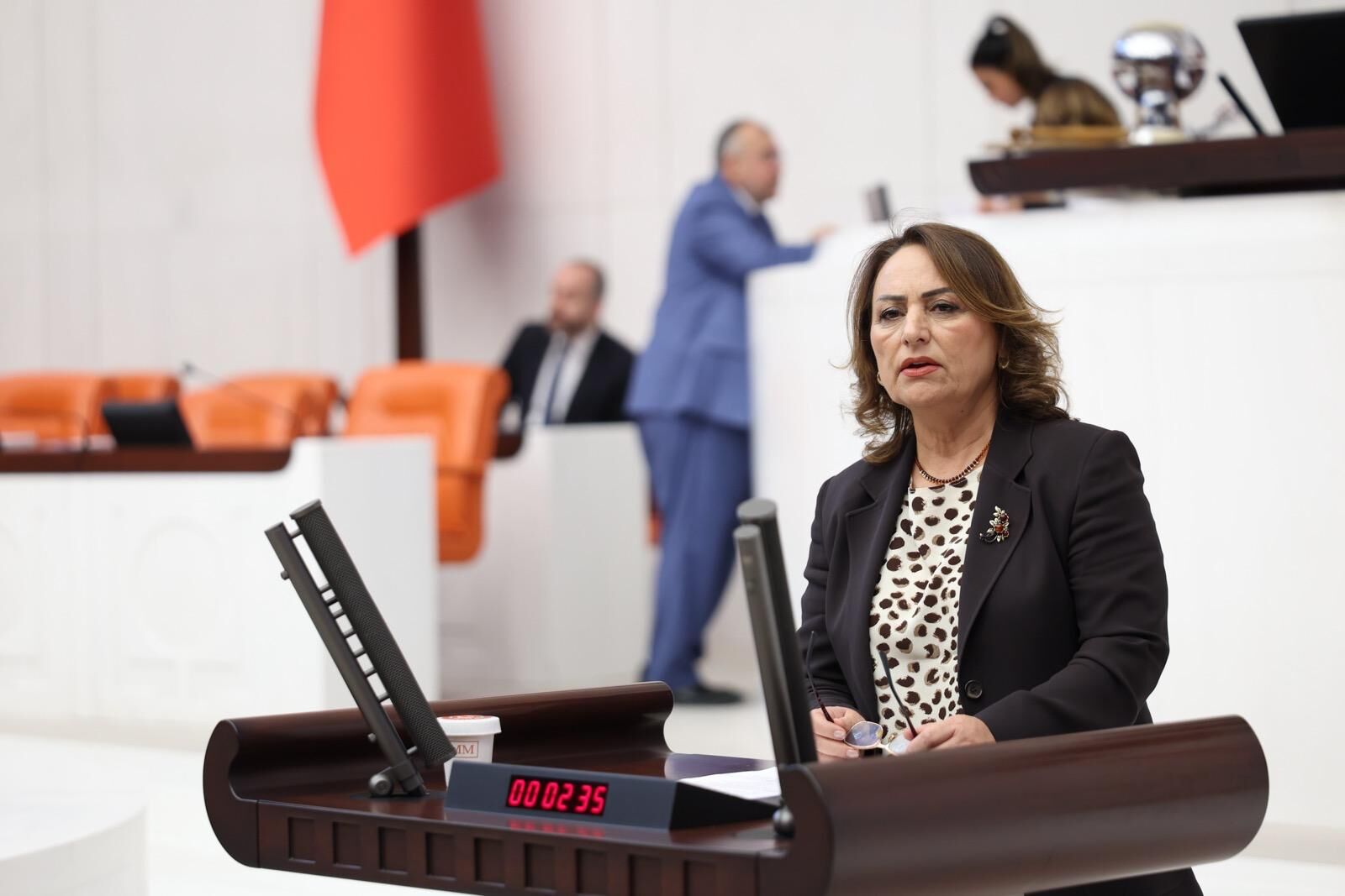 Müzeyyen Şevkin’den Çukurova çiftçisi için Meclis araştırması çağrısı