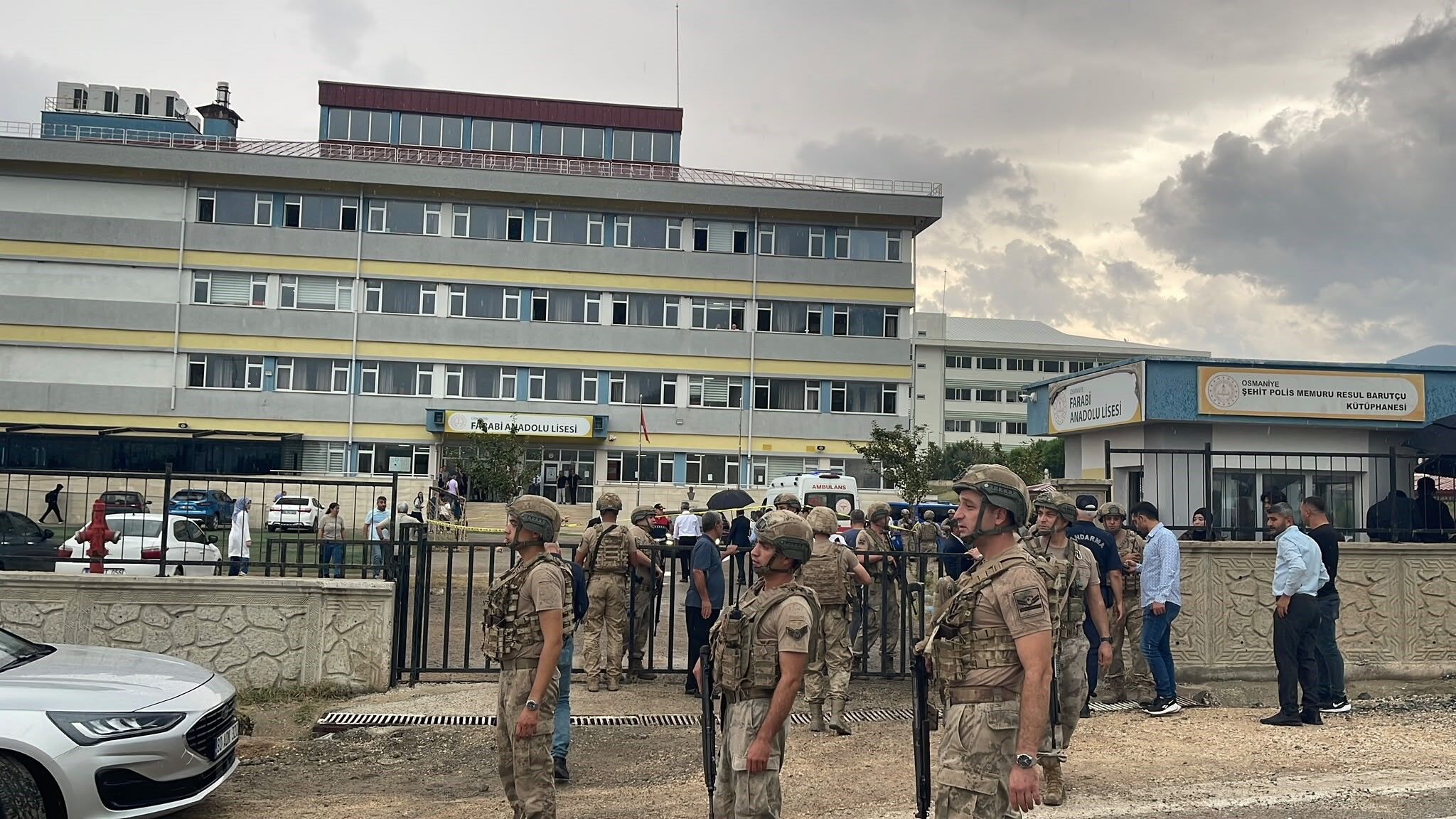 Osmaniye’de okulda silahlı saldırı: Öğretmen hayatını kaybetti