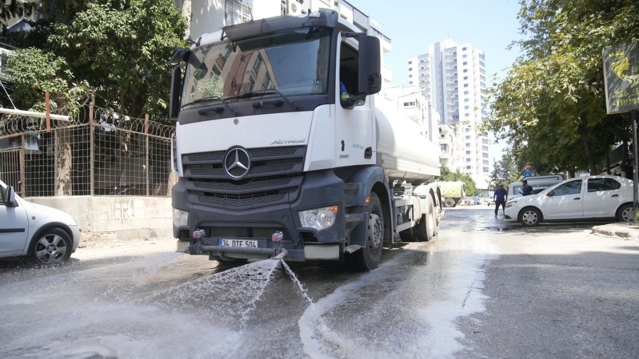 Seyhan Belediyesi’nden Yeşilyurt’ta Kapsamlı Temizlik (2)