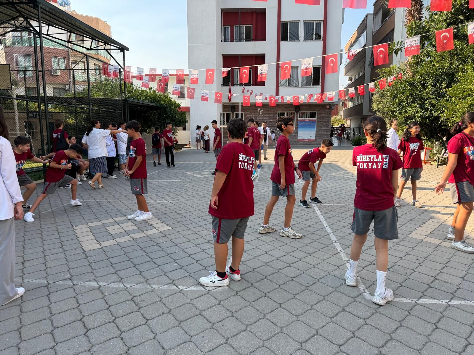 Süheyla Tokyay Koleji’nde Anlamlı Başlangıç Öğrenciler Tohumlarla Geleceği Yeşertiyor (1)