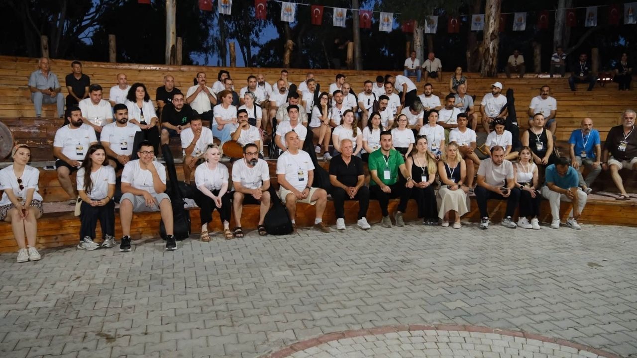 Türk Halk Müziği Tutkunları Karataş’ta Buluştu (3)