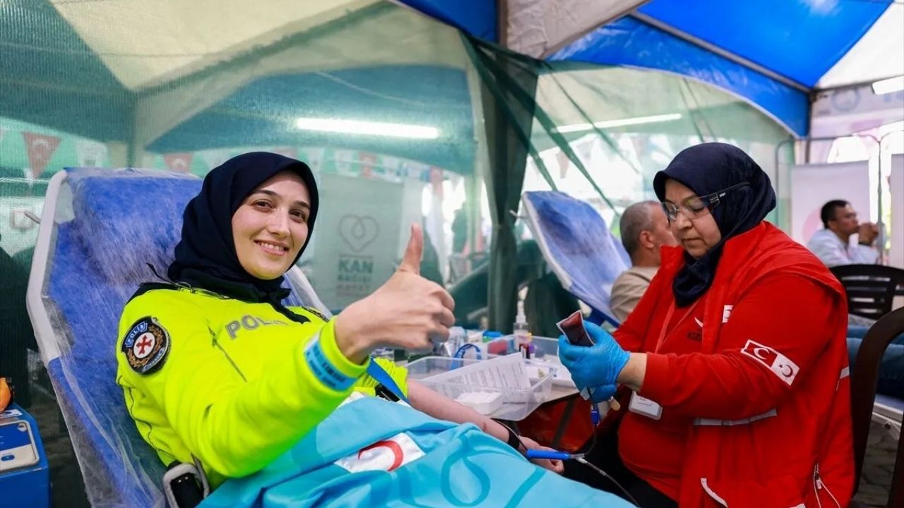Türk Kızılay'ın Kök Hücre Bağışçı Adayı Sayısı 1 Milyon 250 Bini Aştı (1)
