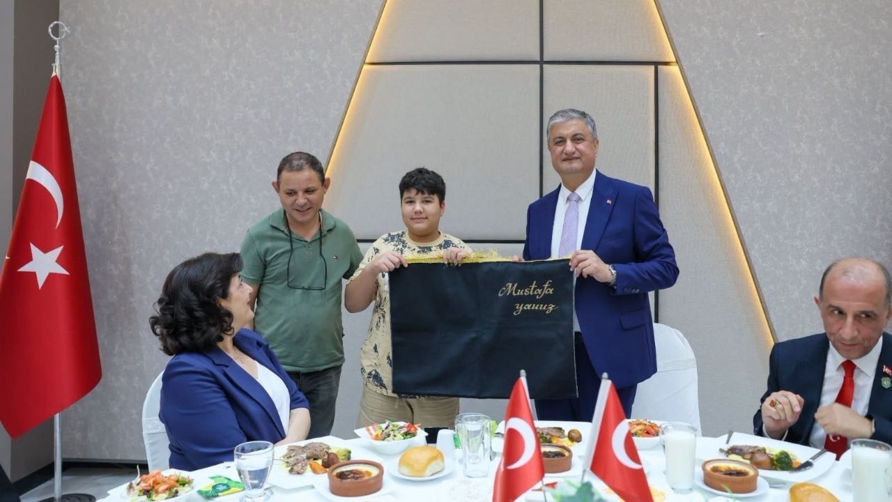 Vali Yavuz, Gaziler Ve Şehit Aileleriyle Buluştu (3)