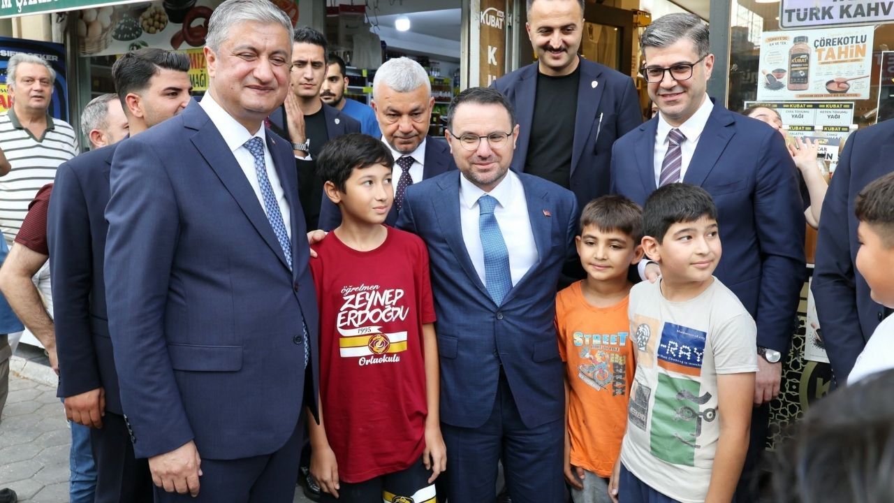 Vali Yavuz Ve Bakan Gürlek Çocuklarla Bir Araya Geldi