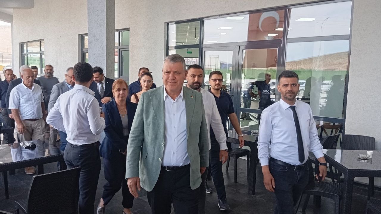 Yeni Parti Adana Milletvekili Ayhan Barut Hatay'da Sahaya Indi (2)