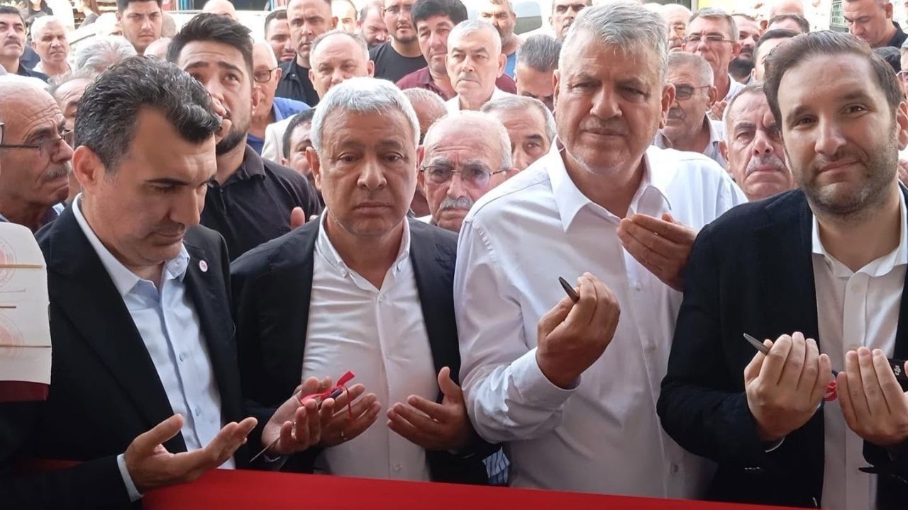 YENİ Parti İmamoğlu İlçe Başkanlığı hizmete açıldı