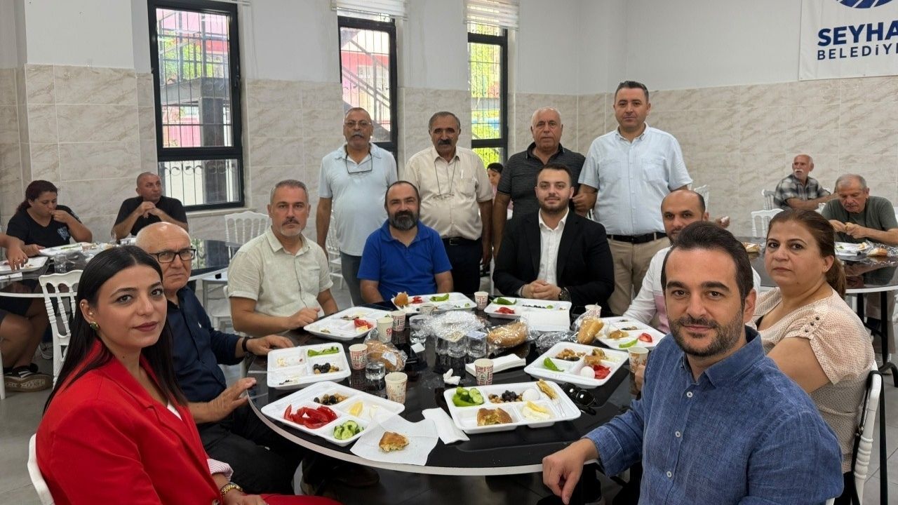 Yeni Parti Seyhan’dan eğitime destek buluşması