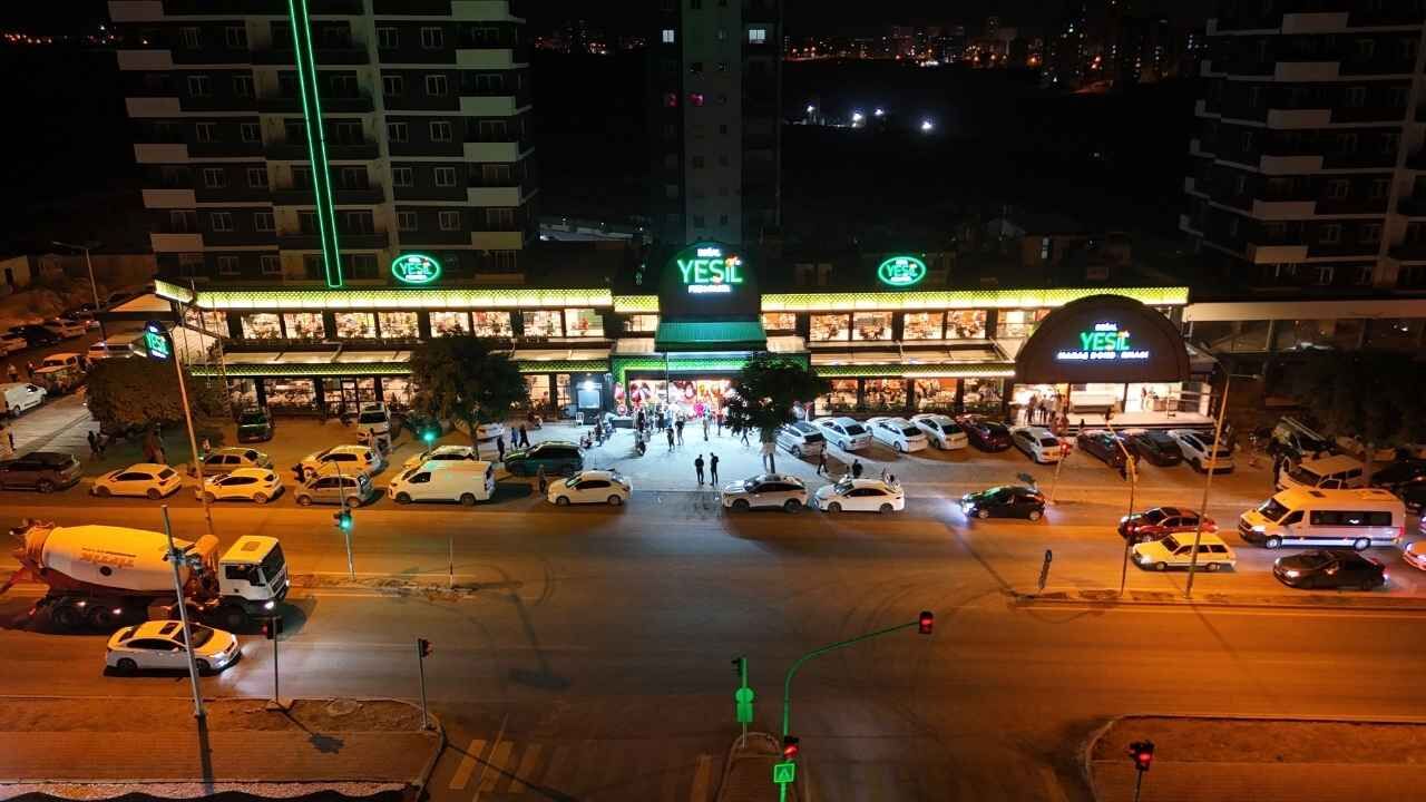 Yeşil Fırın’ın en büyük şubesi Sarıçam’da açıldı: 230 kişiye istihdam