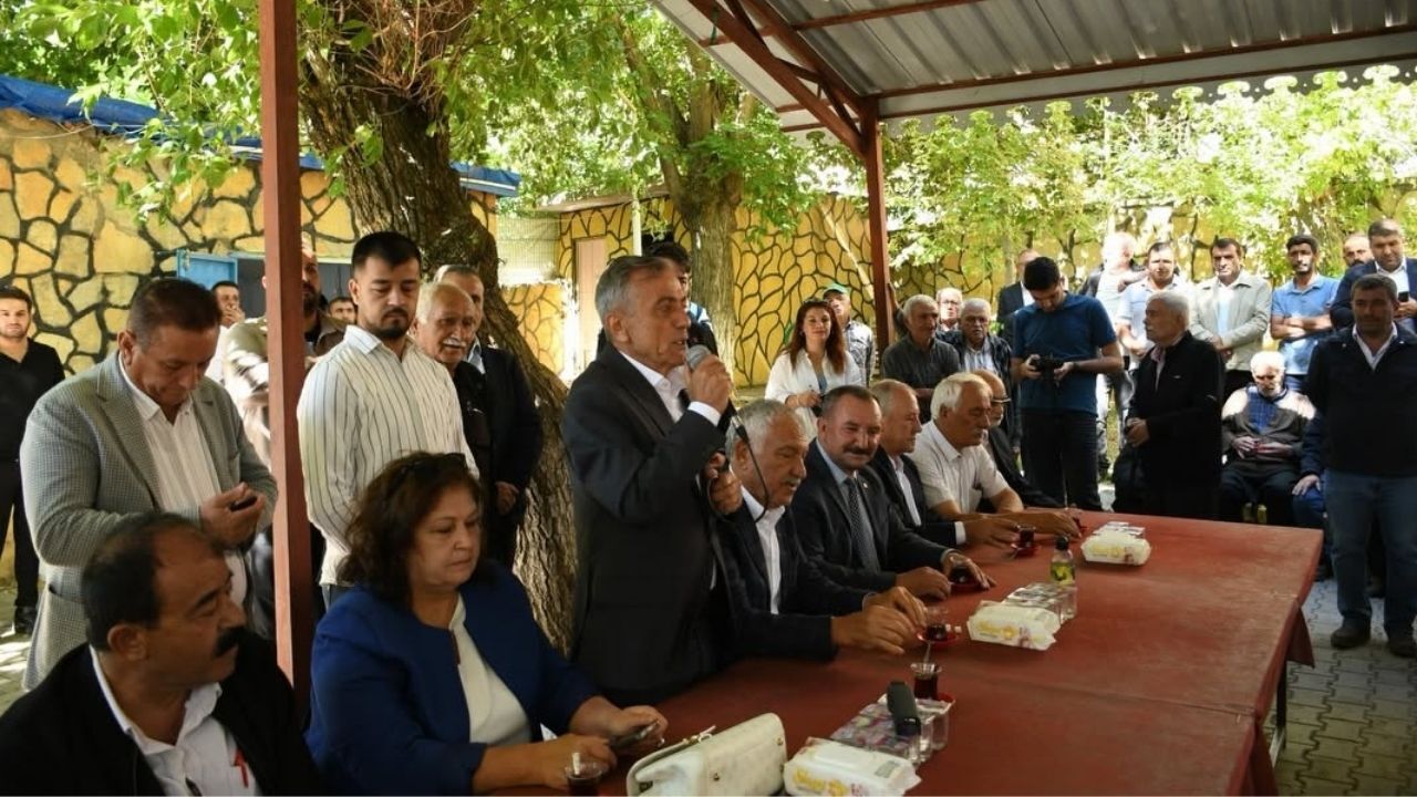 Zeydan Karalar Tufanbeyli’de Vatandaşlarla Buluştu (1)